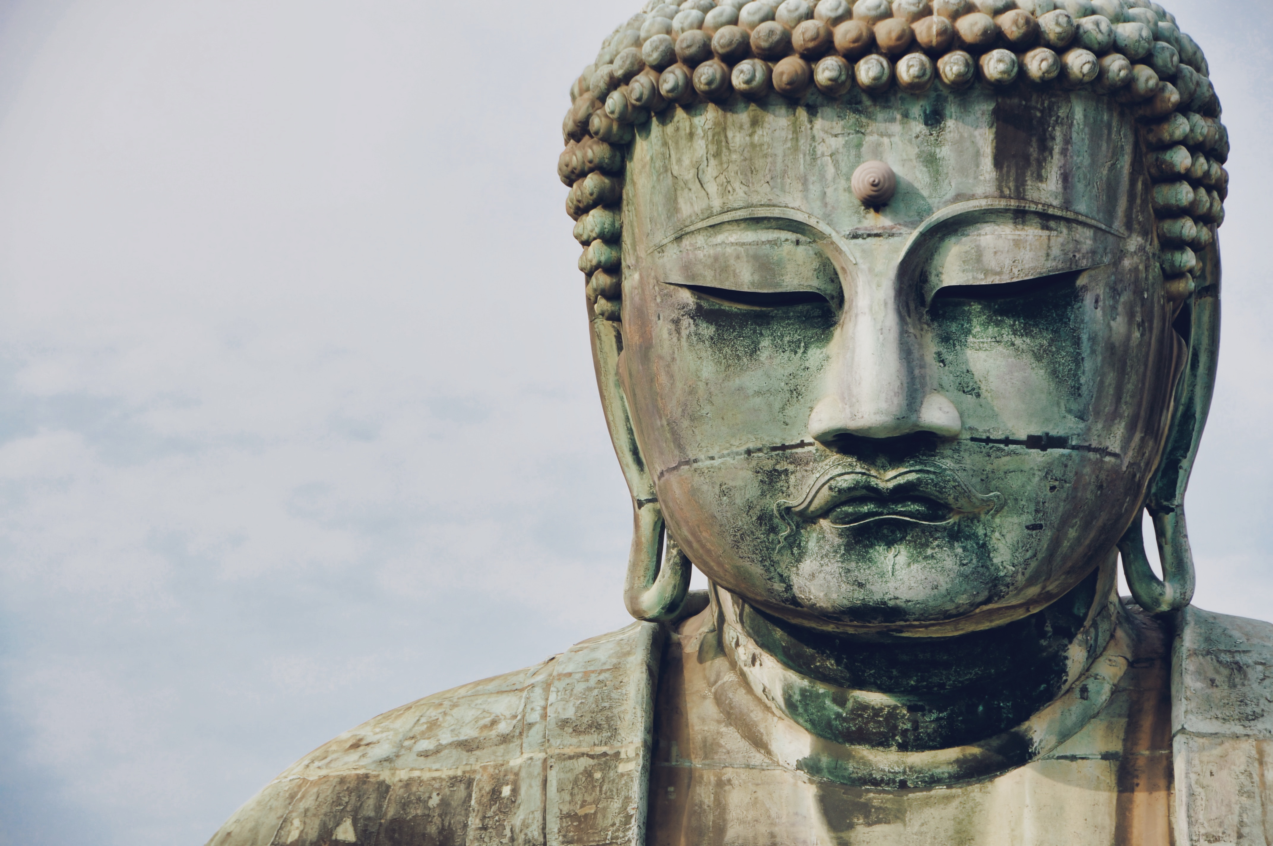 Artificial Intelligence has selected the 6 best styles for your photos